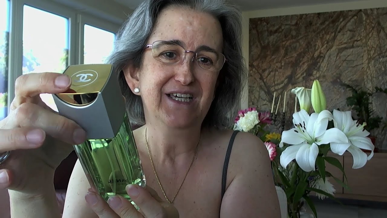 CHANEL Nº 19 EDT   El Aroma de mi Madre    Reseña de Perfume. Petición de Mirna.
