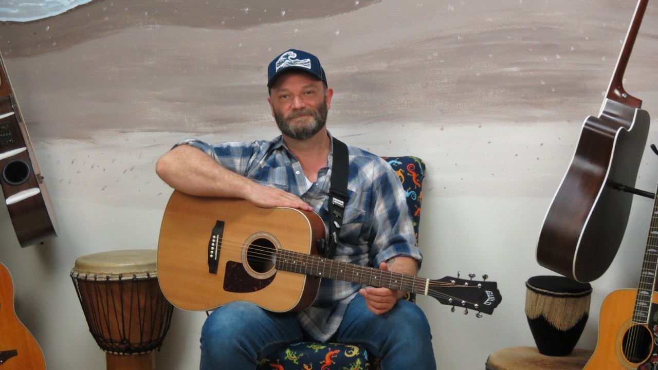 Clayton Sabine - Tiny Stage Concerts