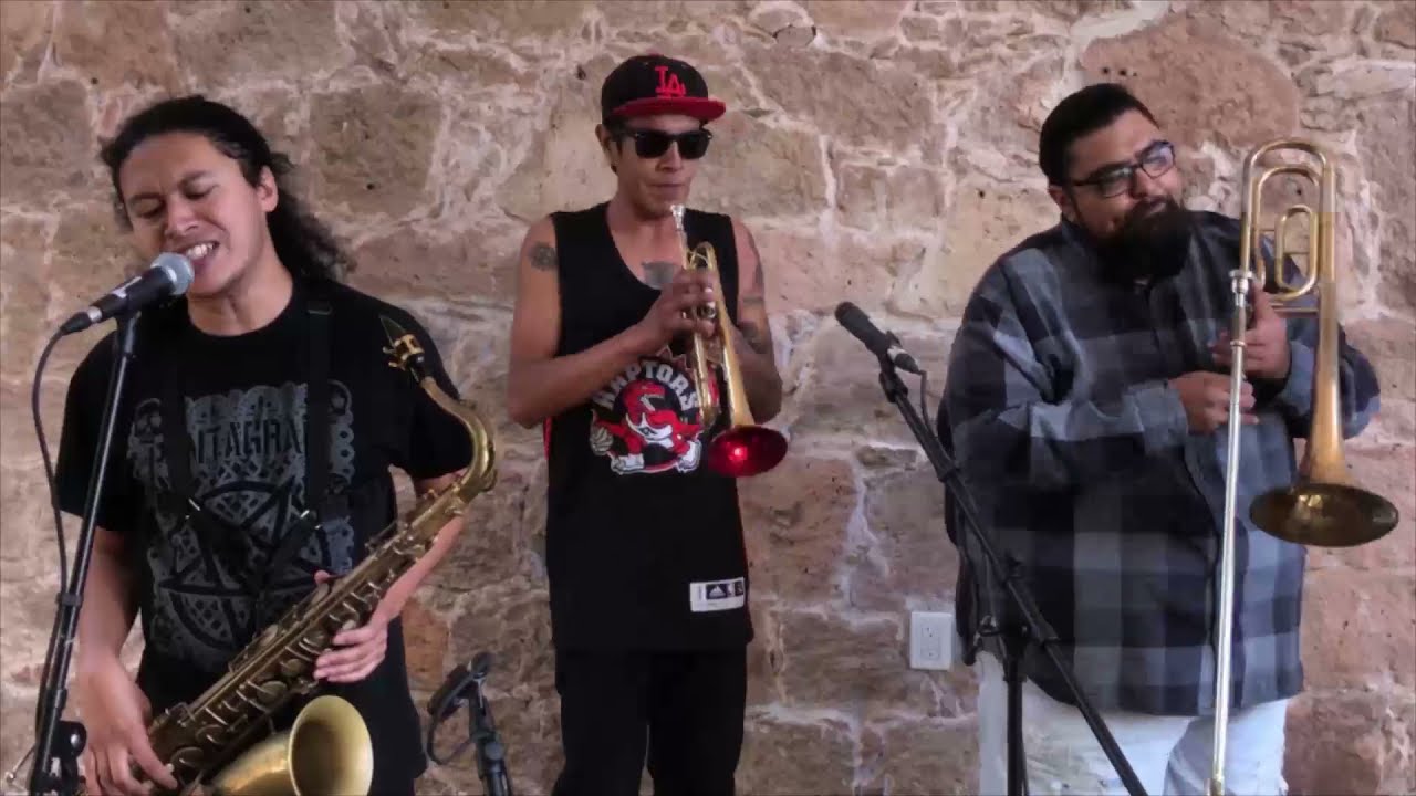 En la Terraza con Skambalache