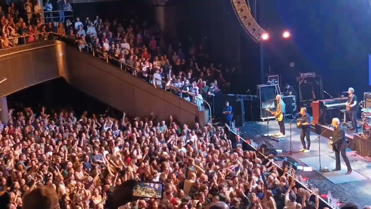 Rowwen Hèze 'Bestel maar' 23th October '25 Tivoli Vredenburg Utrecht