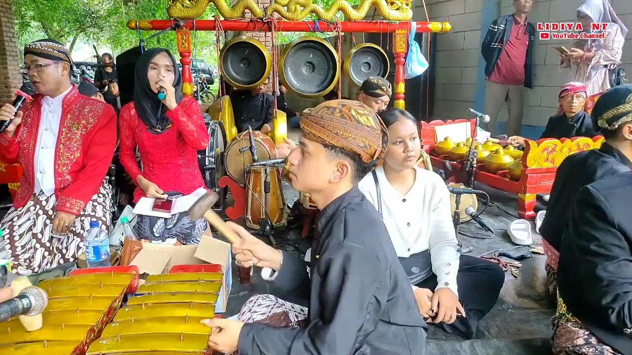 GENDING TOLE TOLE EBEG TRI MANUNGGAL SARI