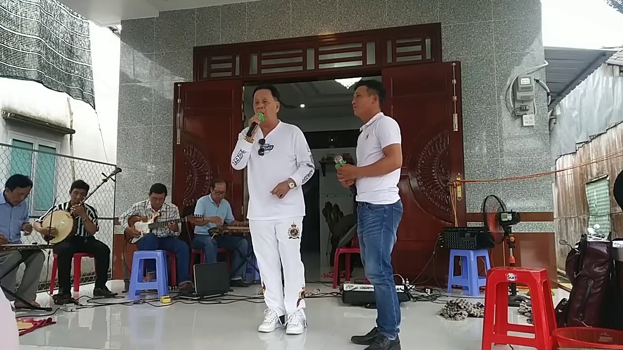 TÂY THI TRƯỜNG 52 C