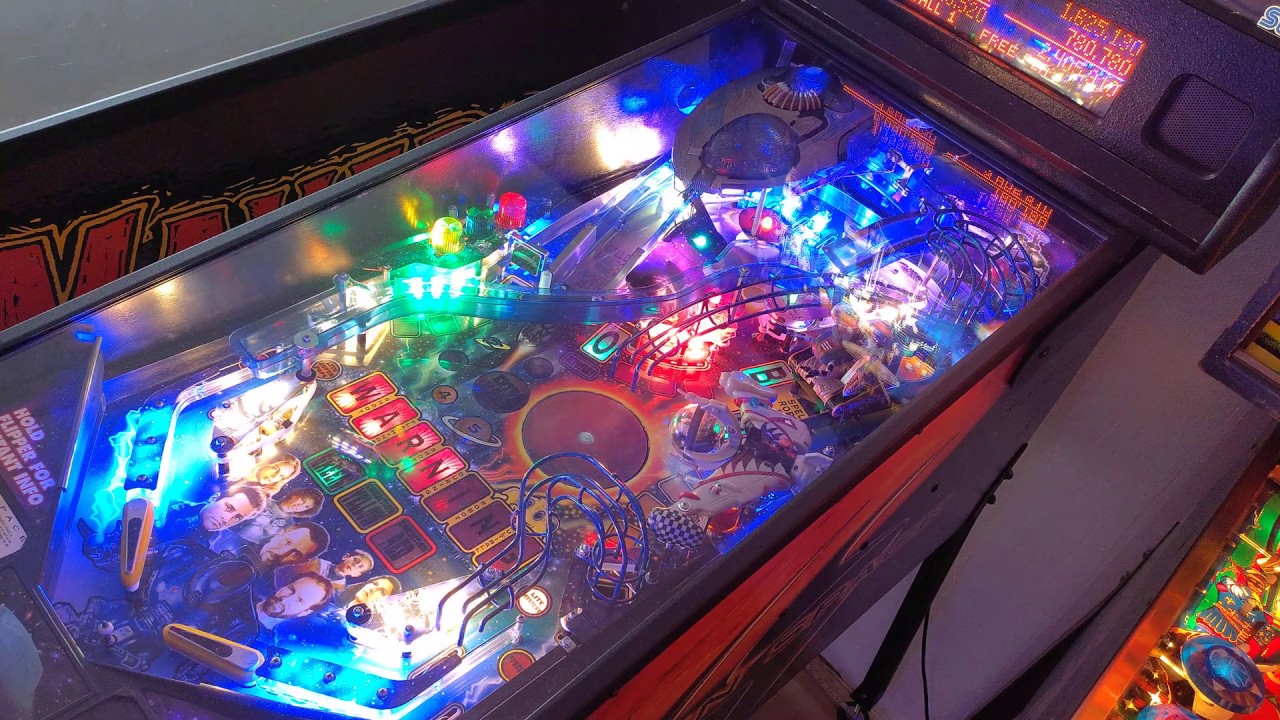 Pinball Lost in Space 4K  Sega 1998