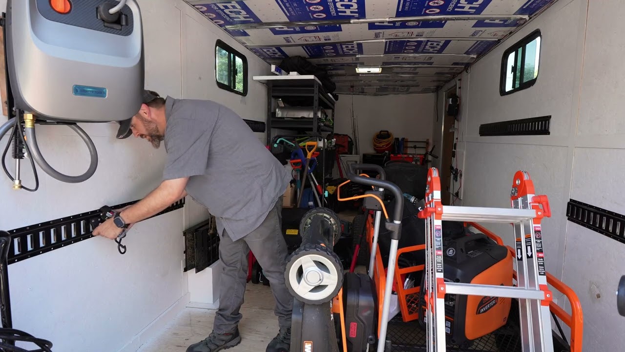 Easily secure trailer loads with DC Cargo E-Tracks