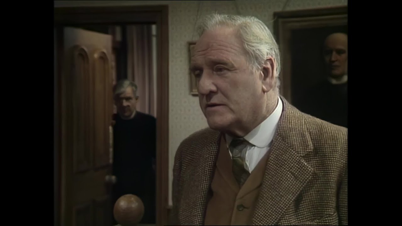 Father Brown Ep.  9 - The Quick One (1080p) starring Kenneth More