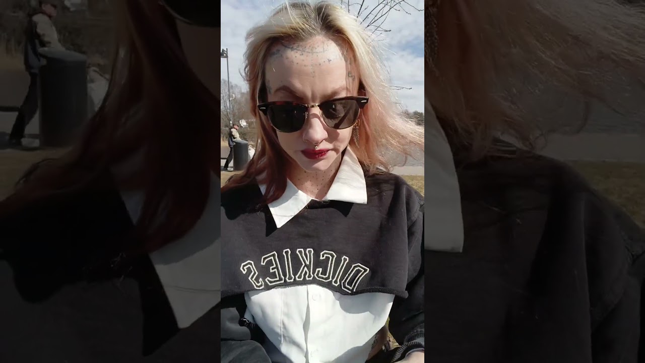 A random vlog on a Wednesday of all the days, can you imagine????#helsinki #vlog #dayinalife #life