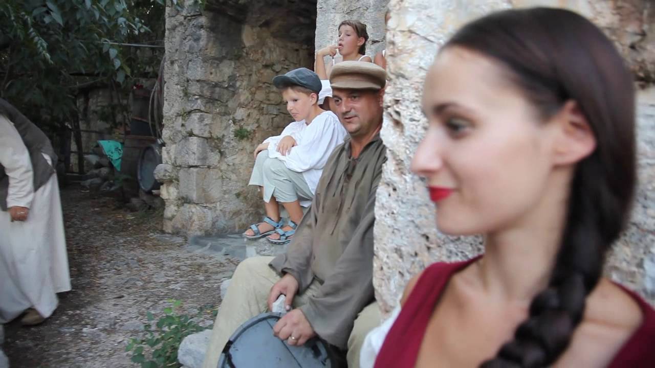 Zmajevo selo -  Dragon's village
