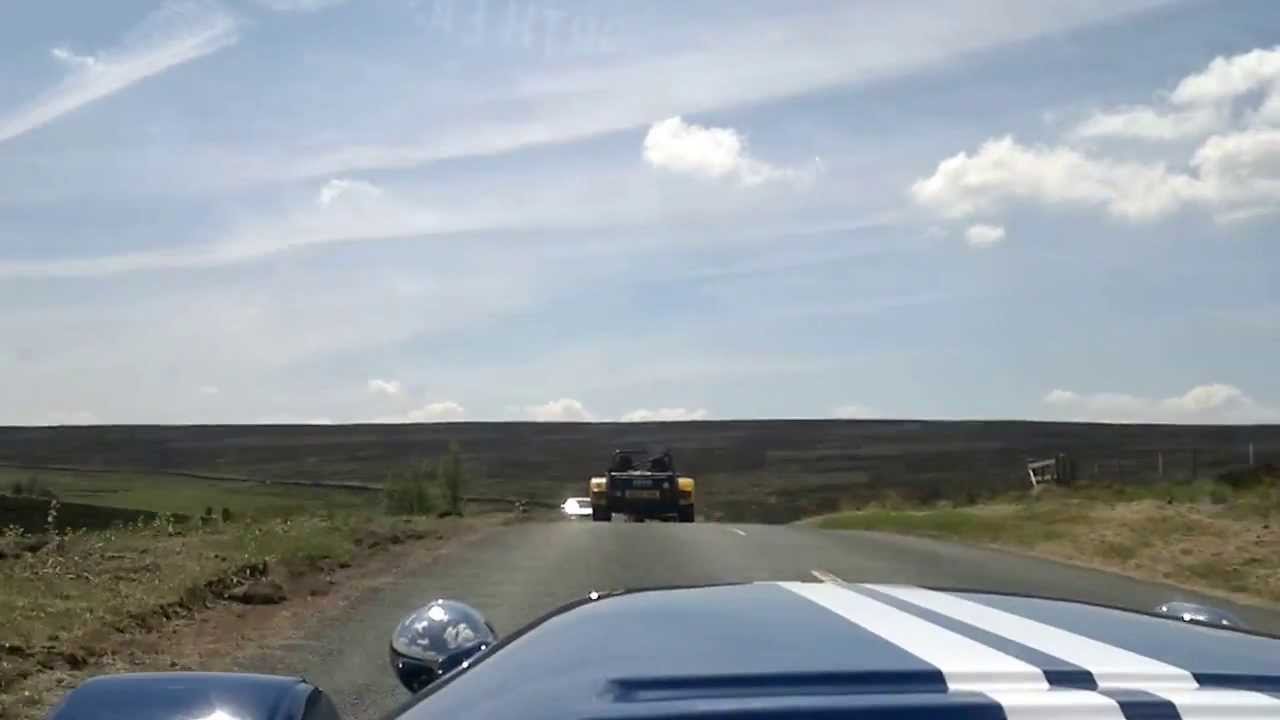 Westfield sports car club Yorkshire 8 Leaving the Strines Inn 26/05/2013