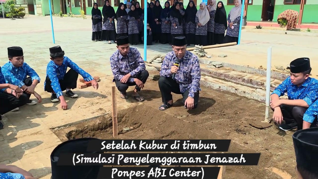SETELAH KUBUR DITIMBUN