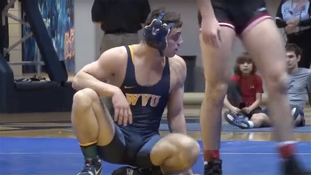 165lbs Ross Renzi (West Virginia) maj dec Patrick Devlin (Davidson)