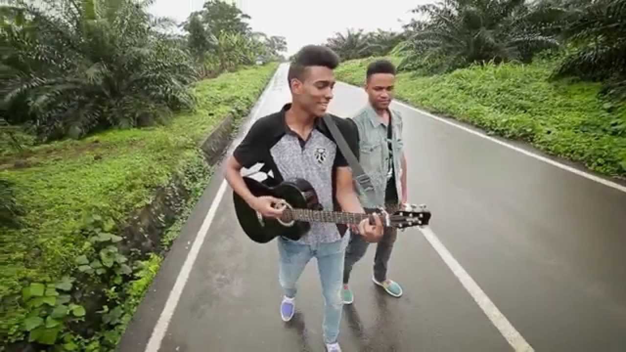 CALEMA - Bomu k&ecirc;l&ecirc; [ V&iacute;deo Oficial ]