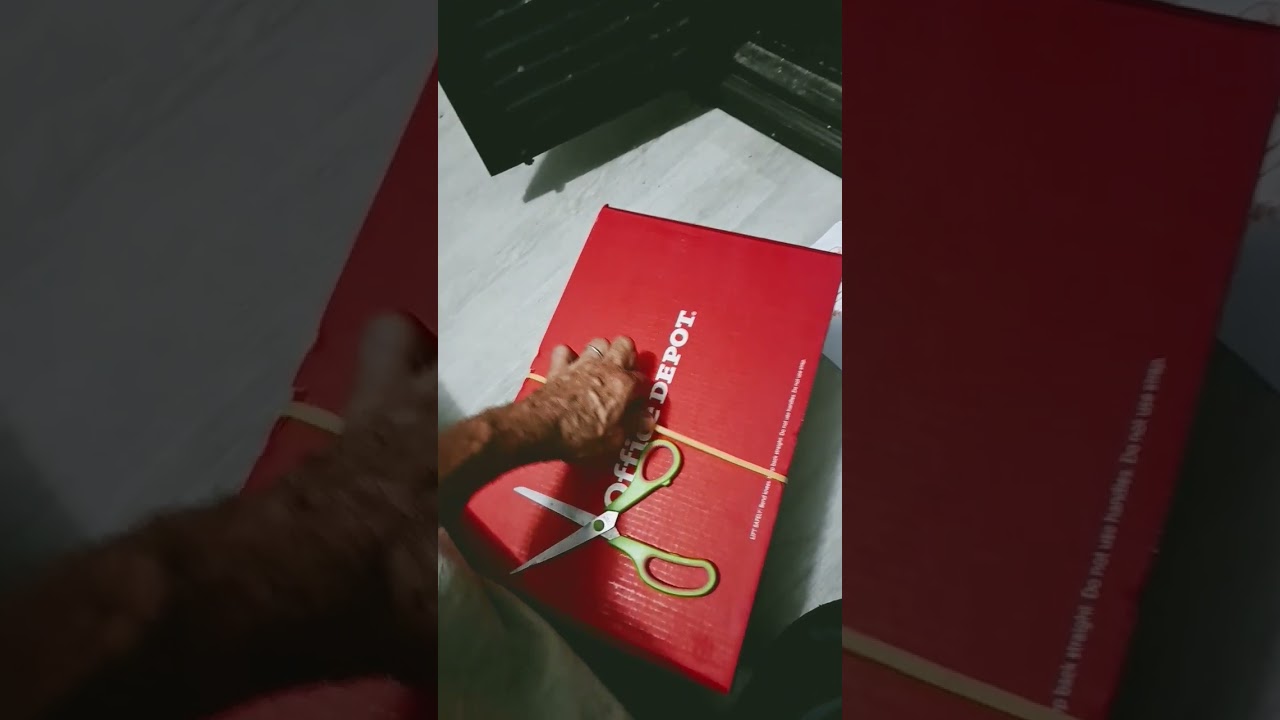 How to remove a strap? Without using scissors.