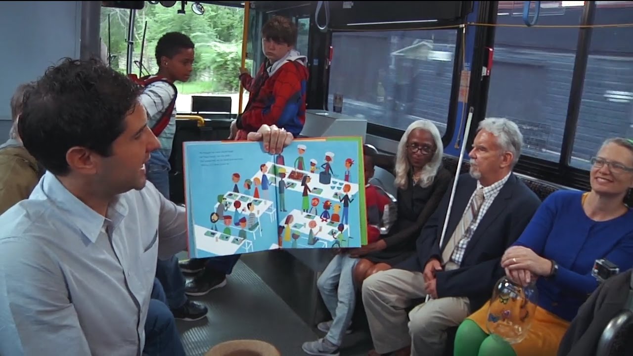 KCKPL&rsquo;s Stories on the Bus: Matt de la Pe&ntilde;a reads Last Stop on Market Street
