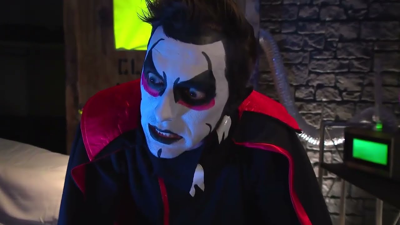 Danhausen Works on His Latest Science Experiment of Creating a Big Clone (WWE SmackDown 5/15/26)