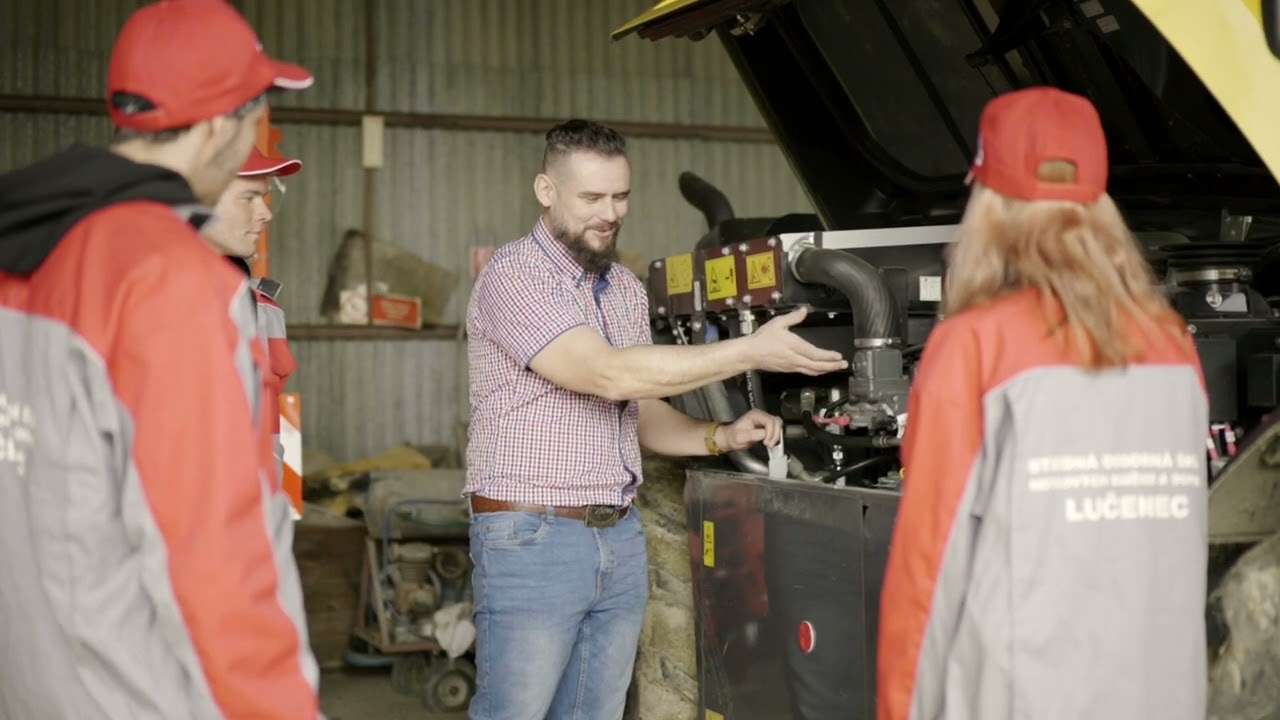 Učebn&yacute; odbor AGROMECHANIZ&Aacute;TOR, OPRAV&Aacute;R