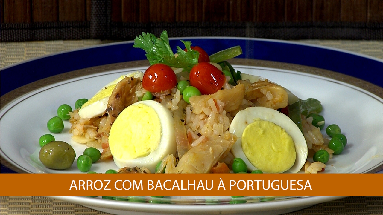 ARROZ COM BACALHAU À PORTUGUESA