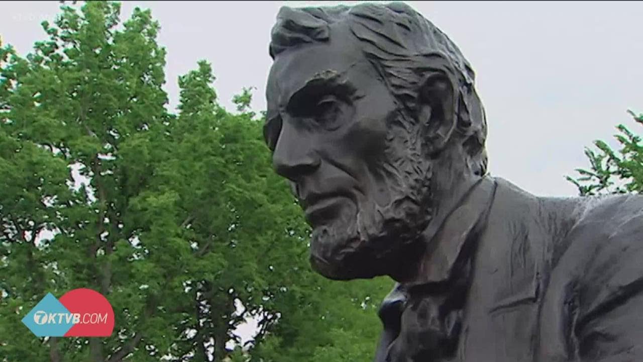 Statue of Abe Lincoln in Boise park vandalized, political messages left behind