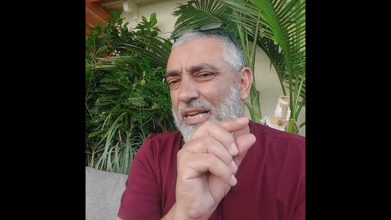 ♦️ 200،قصته انه قراء سورة البقره عشر مرات يوميآ لعشر ايام والنتيجه ! ترتيب الاخذ بالاستغفار والبقره