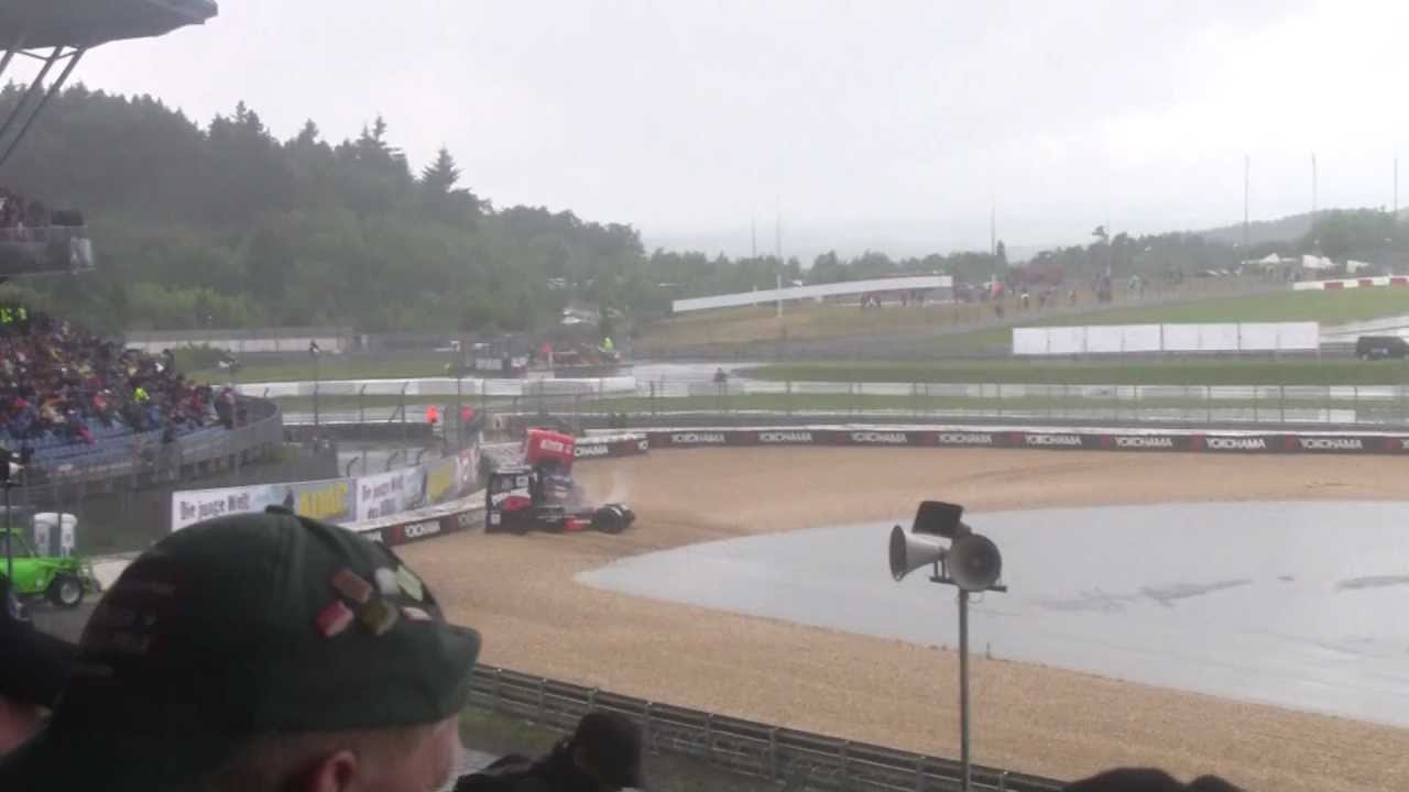 FIA Race Trucks Nürburgring 2012 - Regenchaos/Aquaplaning Crash Abflüge