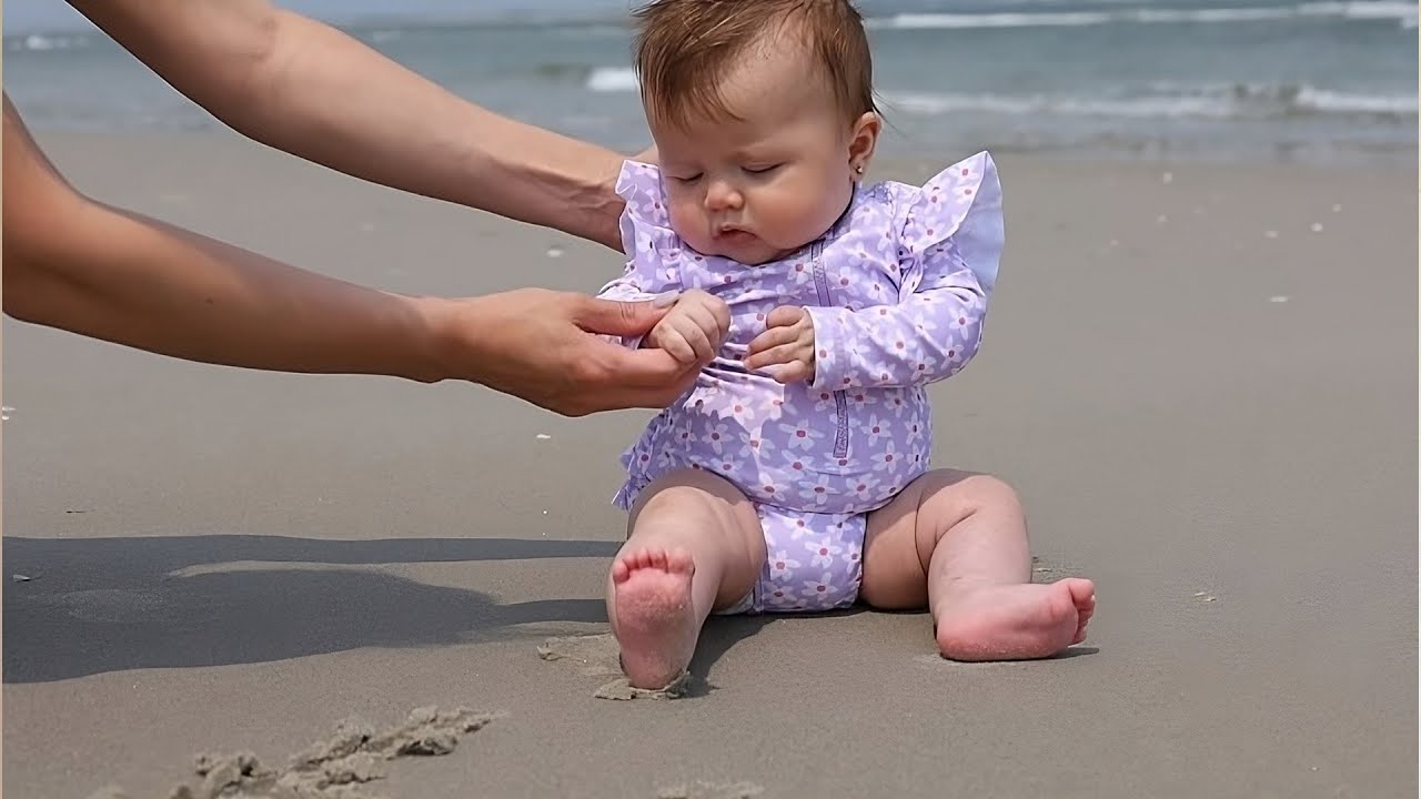 Unbelievable! Katie Bates Share Baby Hailey's First Beach Trip, Prepare to Melt!