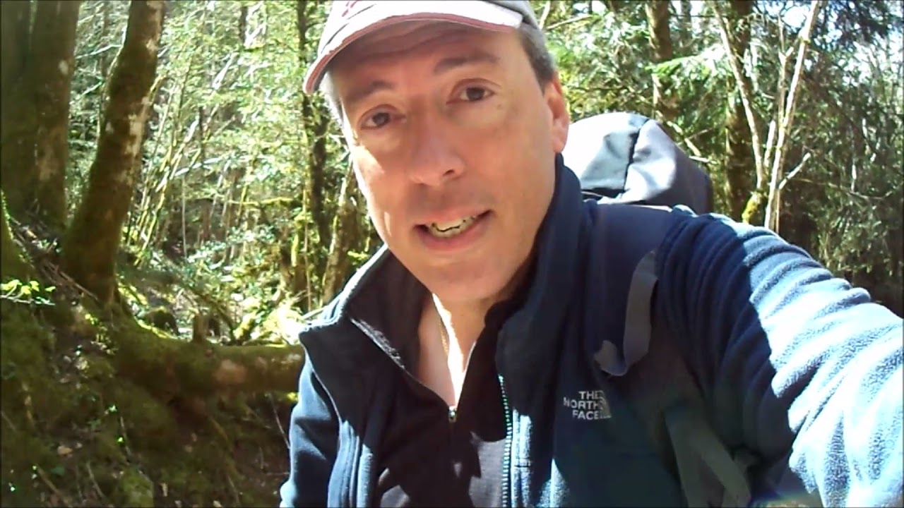 Cascada de Belabarce y Cueva del Ibón