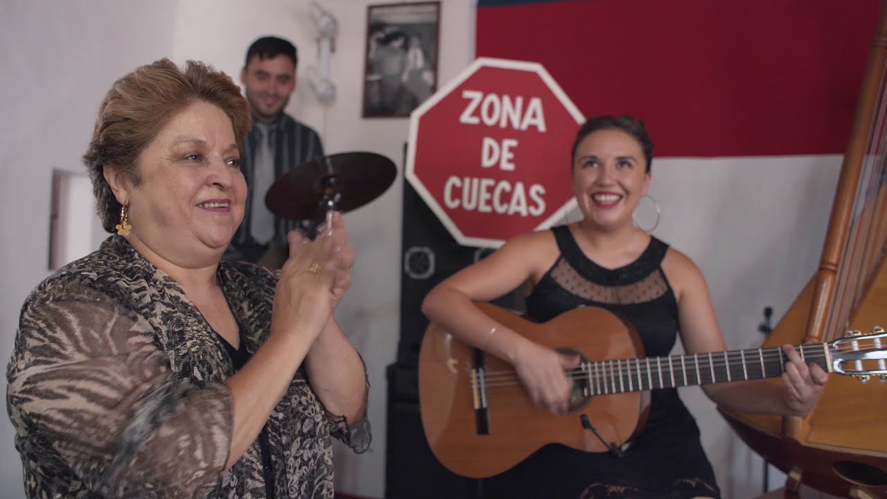 LaVitrola.cl: María Esther Zamora & Claudia Mena - El mentiroso