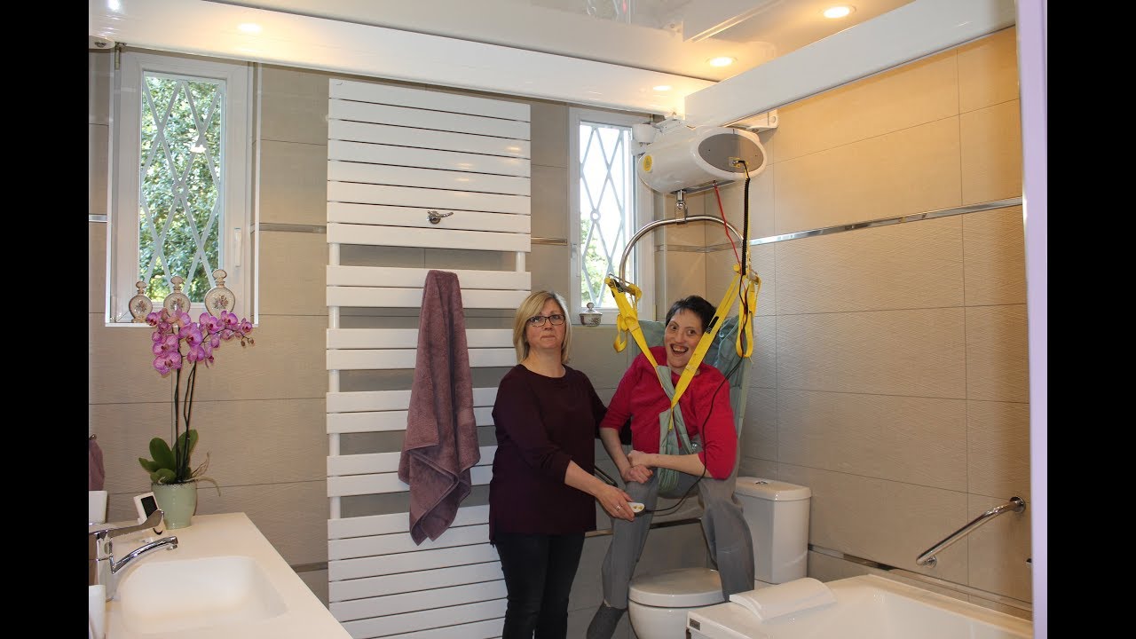Salle de bain handicap