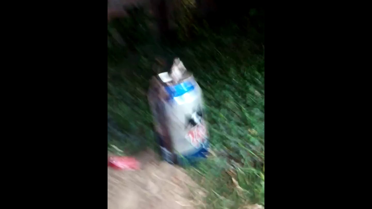 Lámpara para campamento con arena y diesel
