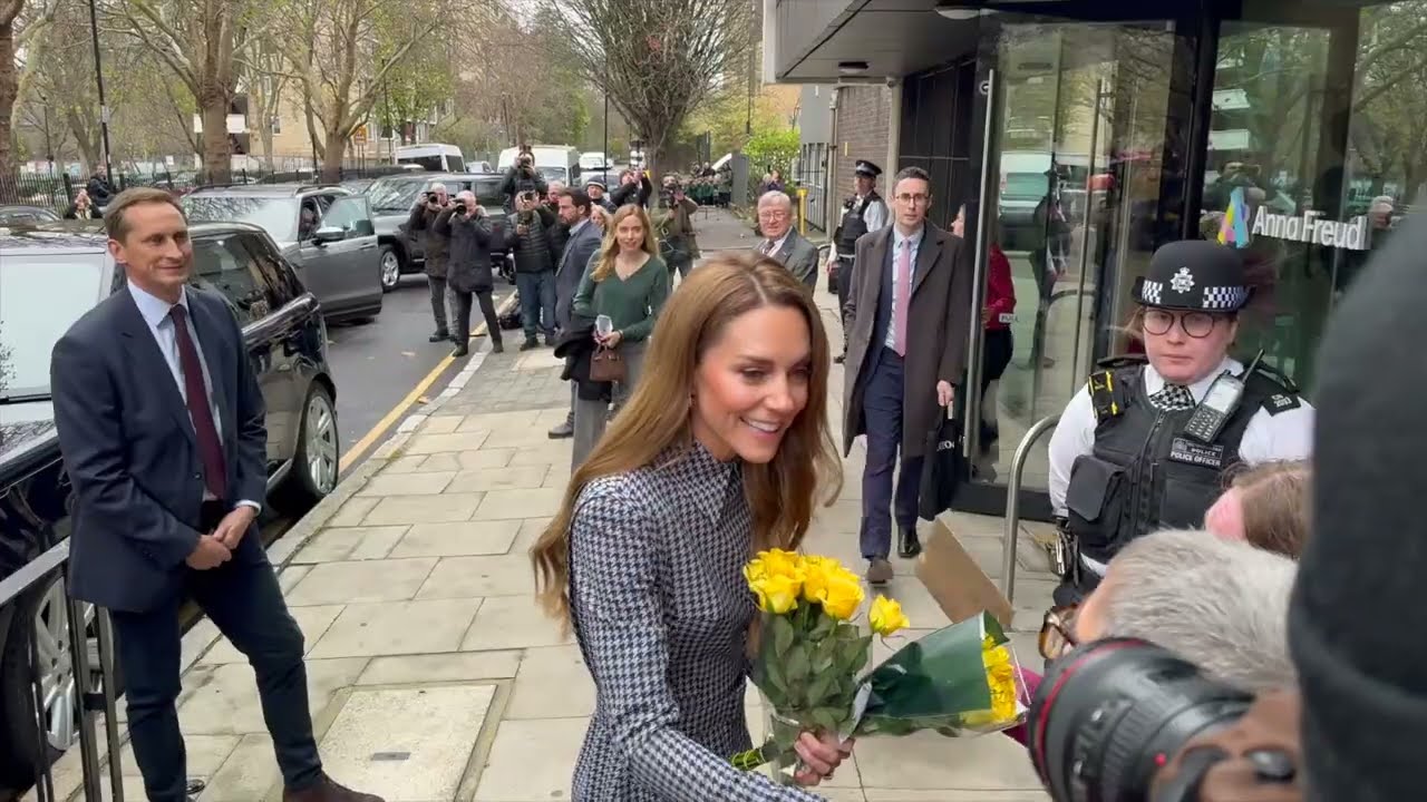 Princess Kate Just Showed Up and Talked to Us - Couldn’t Believe It!