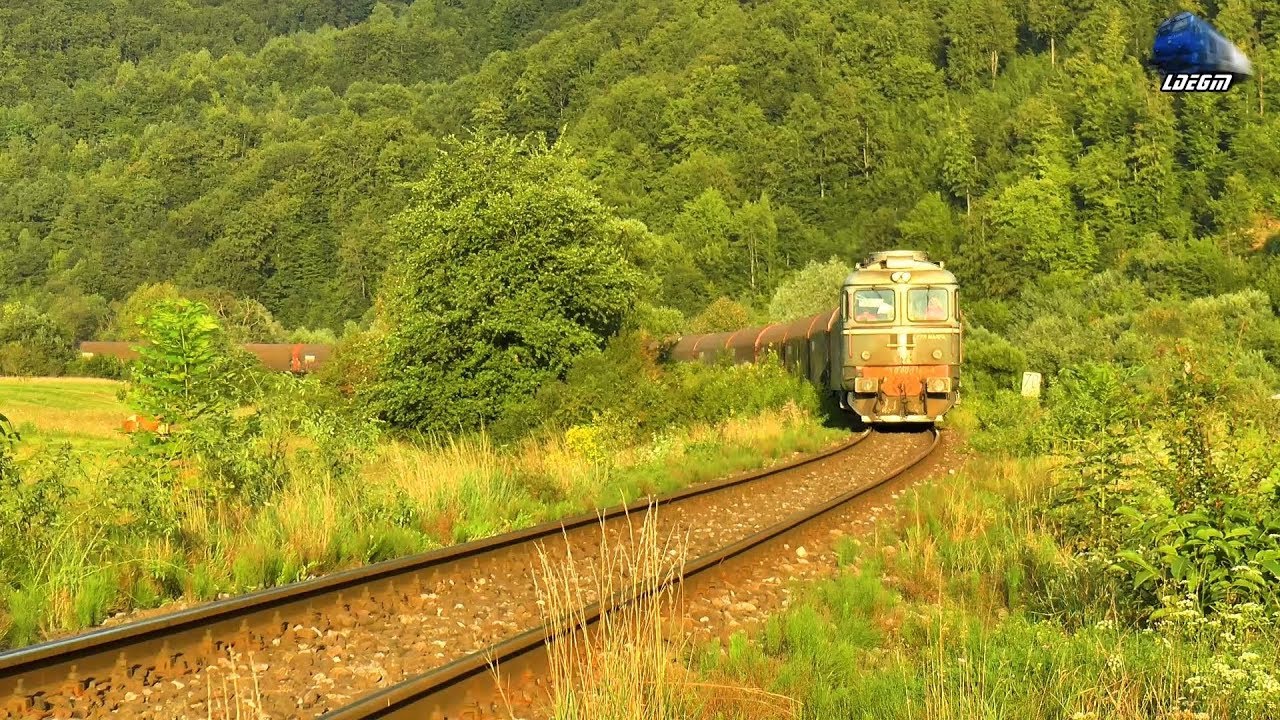 LDE2100 60-1158-8 & Marfar CFR MARFA Freight Train in Muntii Apuseni Mountains - 12 August 2018