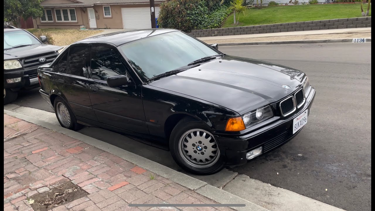 BMW E36 318i Oil Change (ASMR - no talking)
