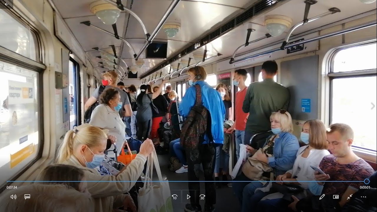 A trip by metro in Kyiv from the left bank of the Dnipro to the right bank