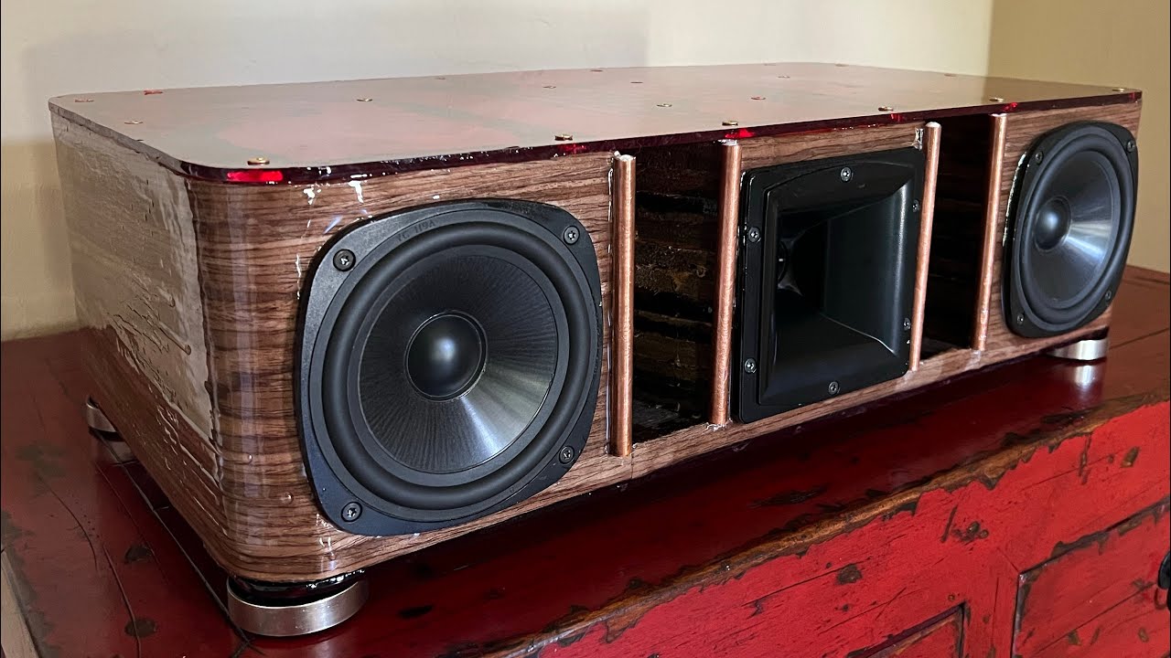 DIY wooden speaker box design