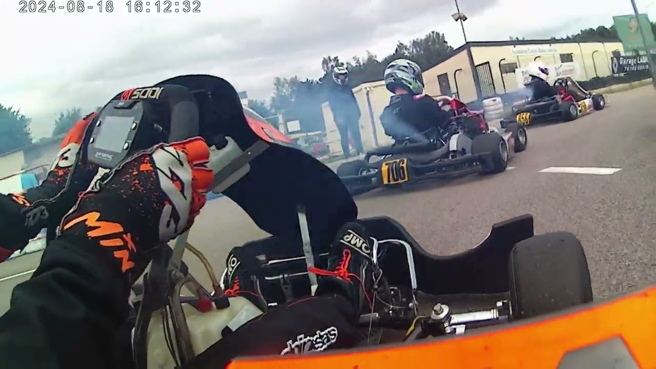J'essaie de doubler avec mon nouveau karting sodikart - CIRCUIT ANNEVILLE AMBOURVILLE en 2024