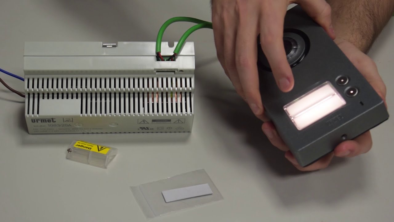 Come si installa un kit videocitofono Urmet?