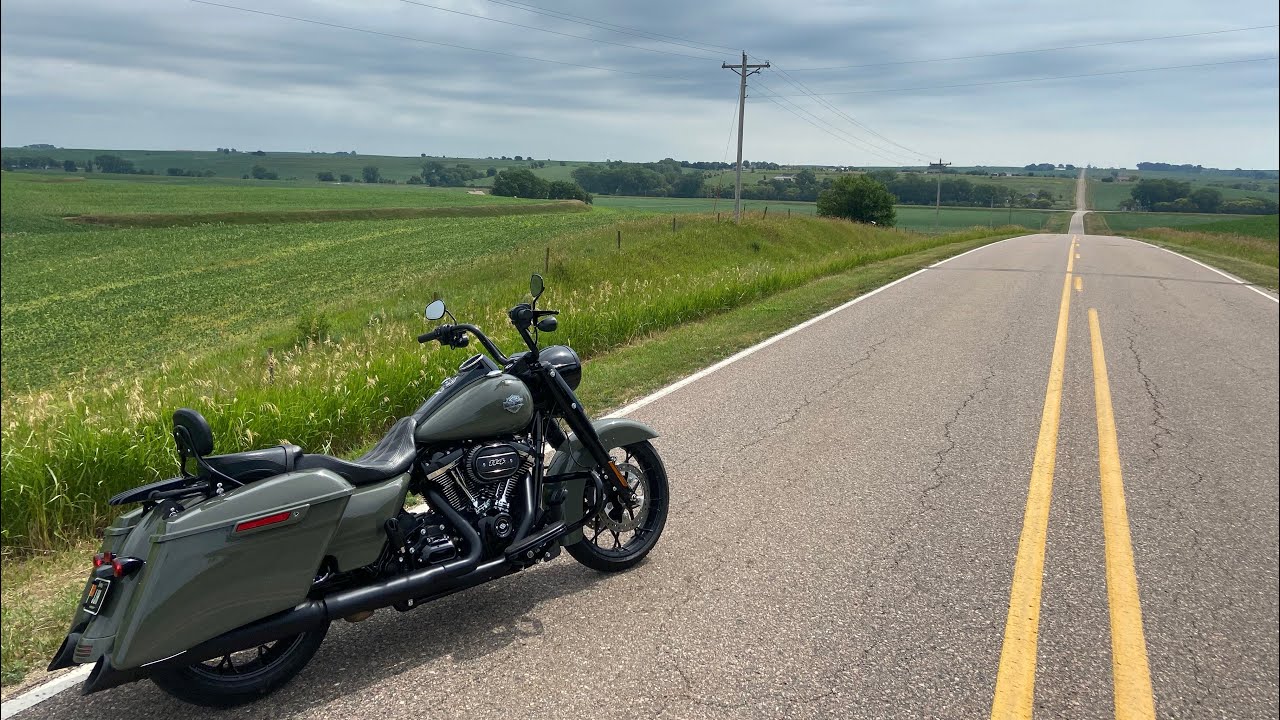 2021 Road King Special - Ride Along
