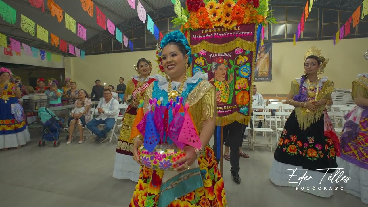 Alejandra M. E.  Madrina de Baile   Vela Didxazá