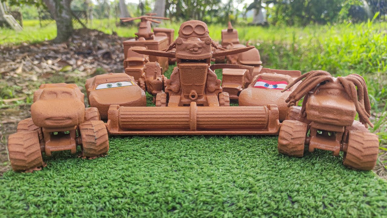 Clean up a lot of Disney cars & muddy toy car convoys