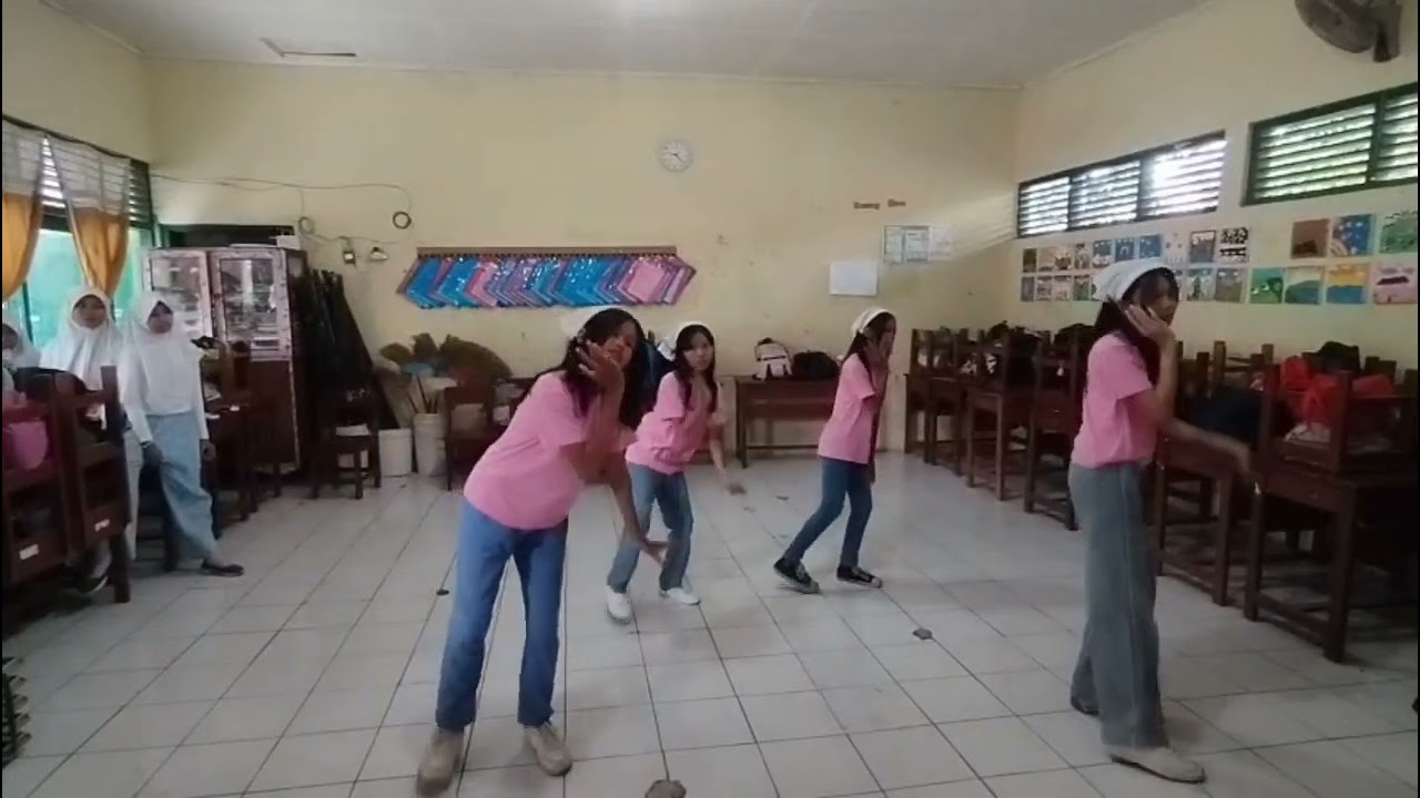 KREASI TARI MODERN 