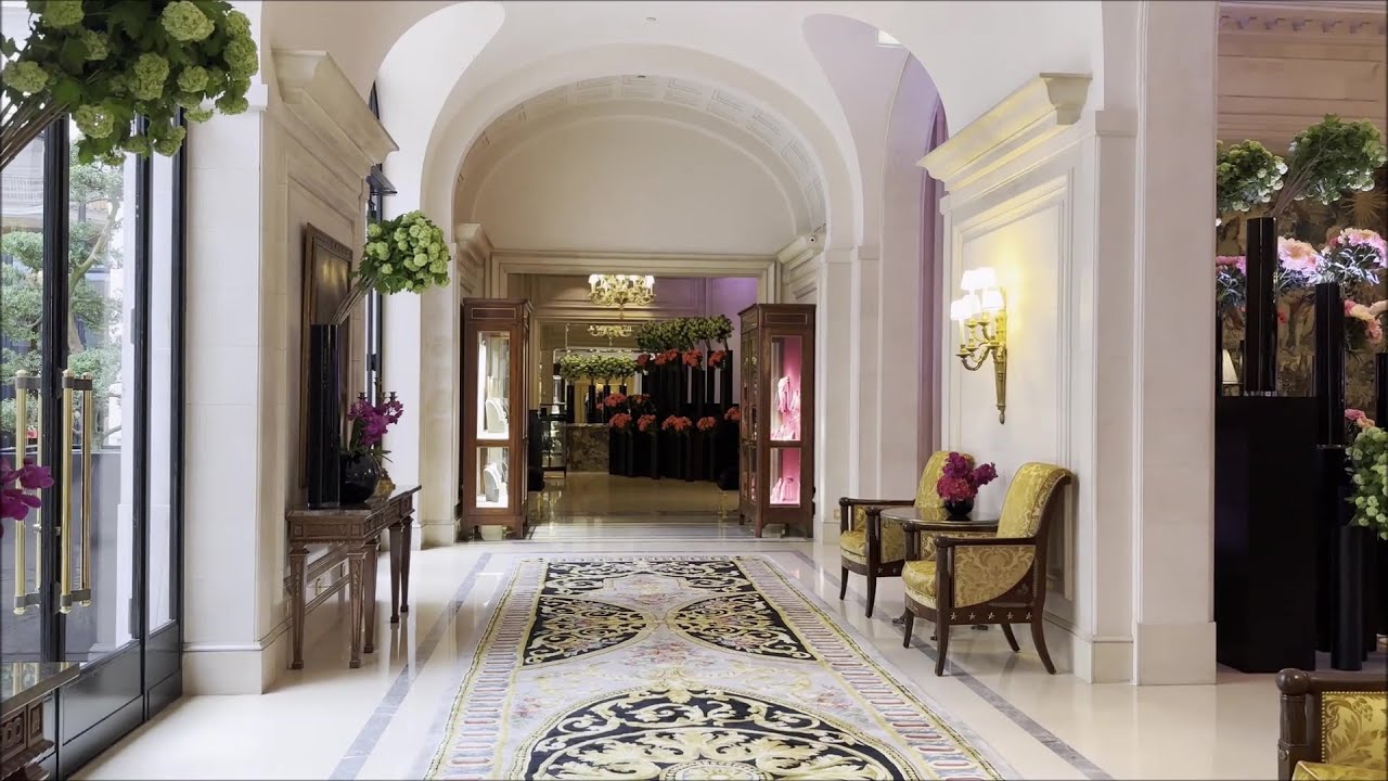 PARIS GEORGE  V Spectacular Stay. Passage des Panoramas. Top Notch Duck & Champagne Restaurant.