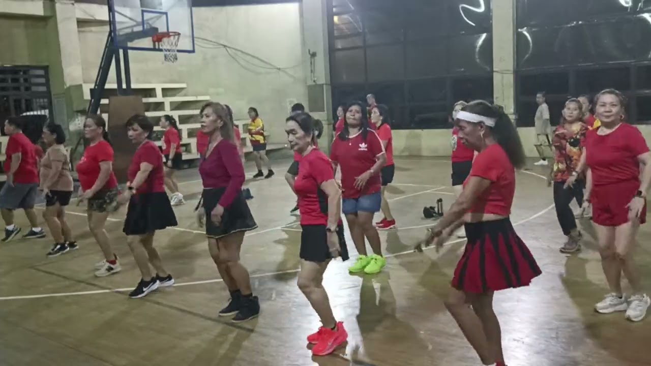 @knlphysicalfitness1425 Monday zumba with ZIN Romer. Music belongs to the rightful owner 