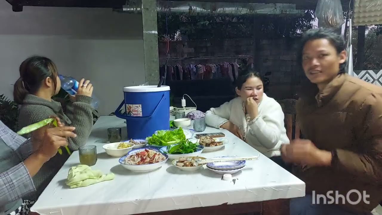 มากินชุมกันบ้านอ้นใหญ่จ้า