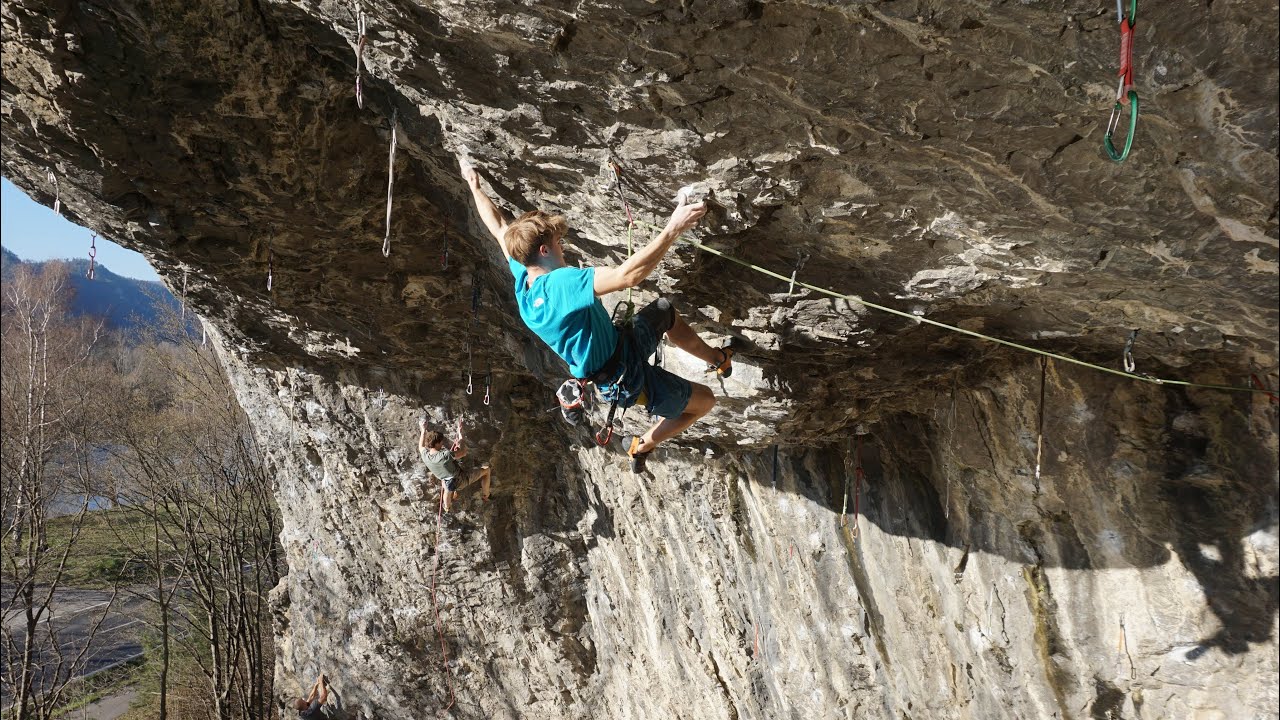 Der rote Baron (FA) 9a+