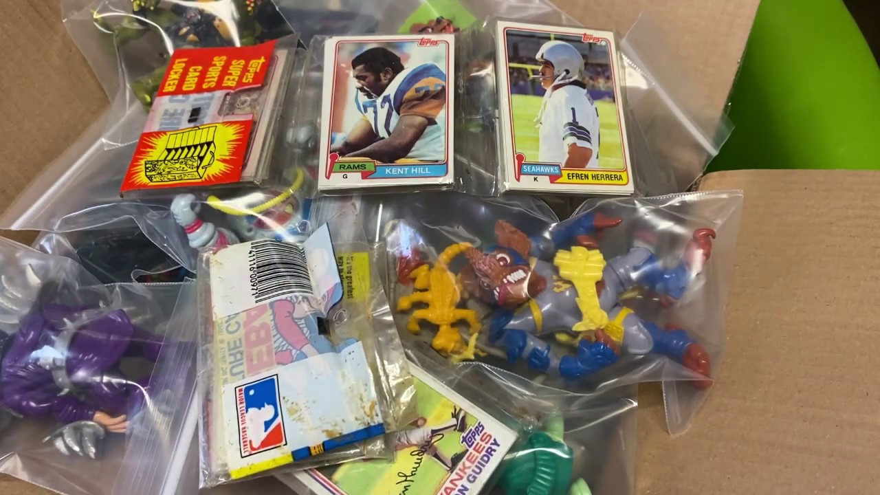 Nerd Out Opening Cello Packs of Vintage Sports cards Joe Montana Cal Ripken 1981 1982
