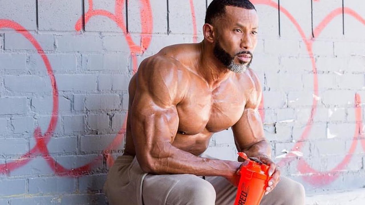 Bodybuilding Motivation - Push Beyond The Pain