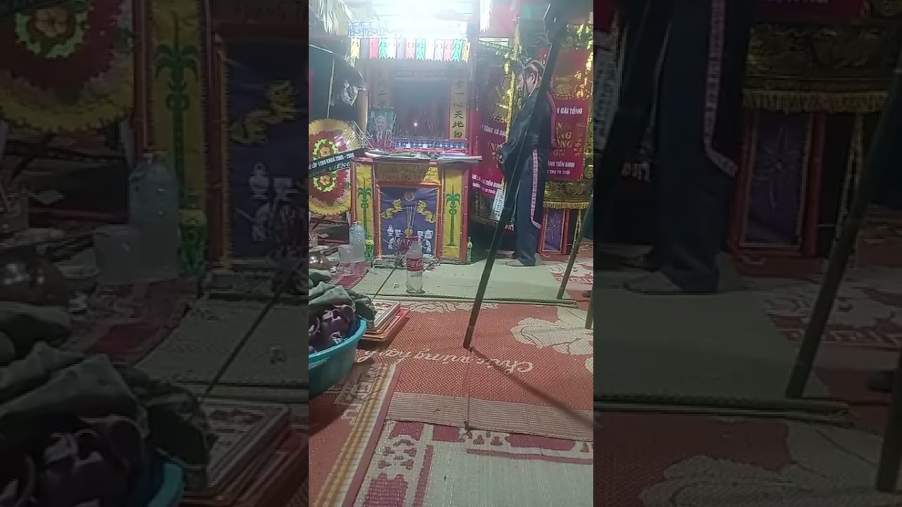 Thầy phù thuỷ tế tuần đưa ( đám ma tày )