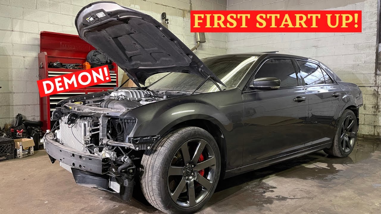FIRST START UP ON THE DEMON SWAPPED CHRYSLER 300! 😈