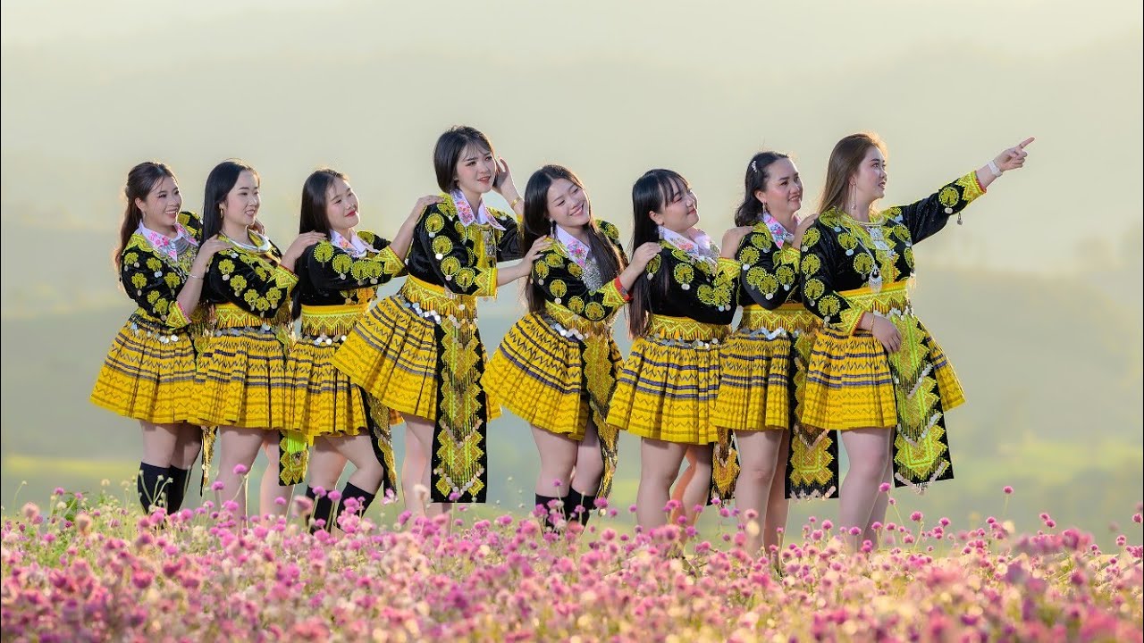 ป้ากู้ ด🌼กทอง แข่งเต้นแม่บ้าน ปีใหม่ม้งขุนกลาง รองอันดับ2