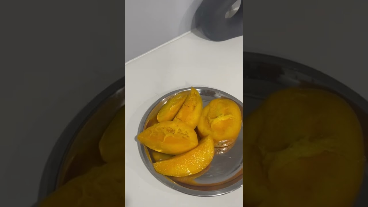 Disastrous Mango tasting experience in Canada. # Canada #😆Viralvideo #viral #mustwatch #Mango #food