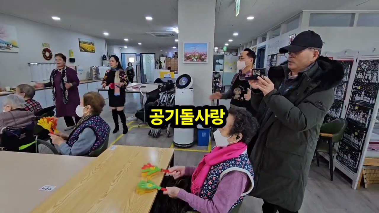 #이향,#가수이향,#인향만리,#수원나그네,#내고향정읍아       2025신곡 나는당신편  인향만리(원곡이향) 공기돌사랑(원곡금서연)